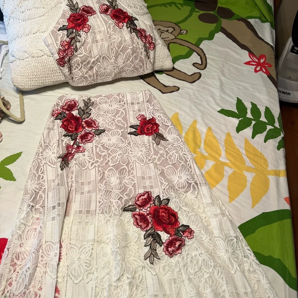 Lulus 2 peice set - Picture 2 of 3